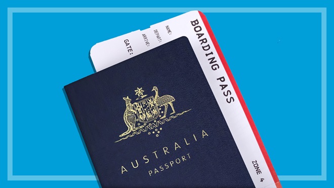 australian_passport_and_flight_boarding_pass